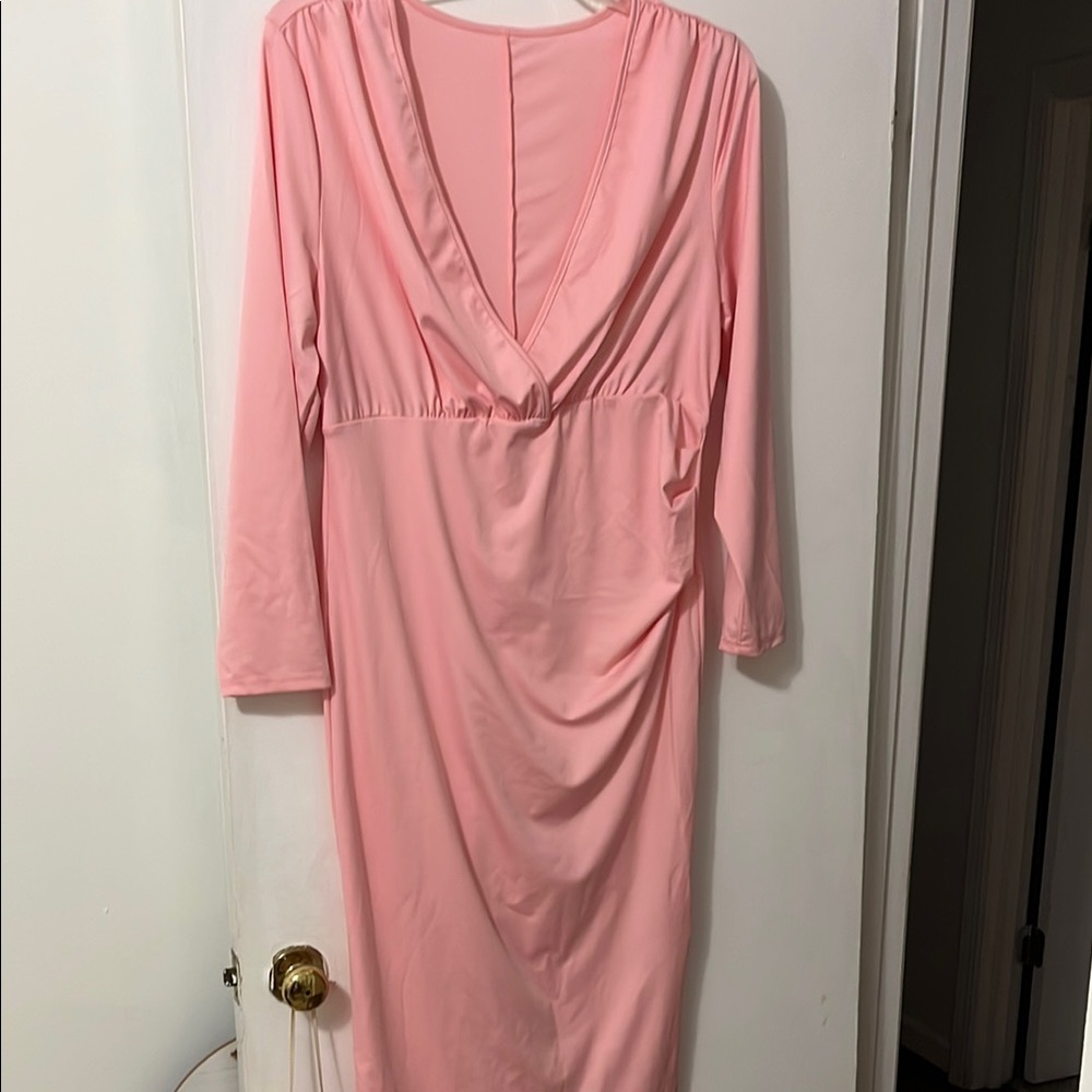 Elegant Pink V-Neck Dress